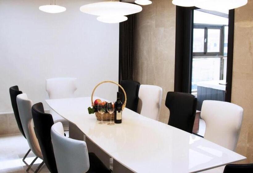 Президентский Люкс, Mstay