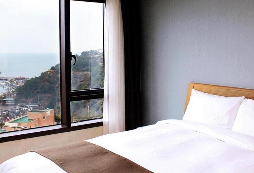 Президентский Люкс, Mstay