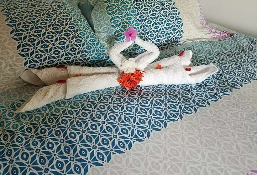 استودیوی استاندارد با تخت دو نفره بزرگ, Guava Grove Resort & Villas