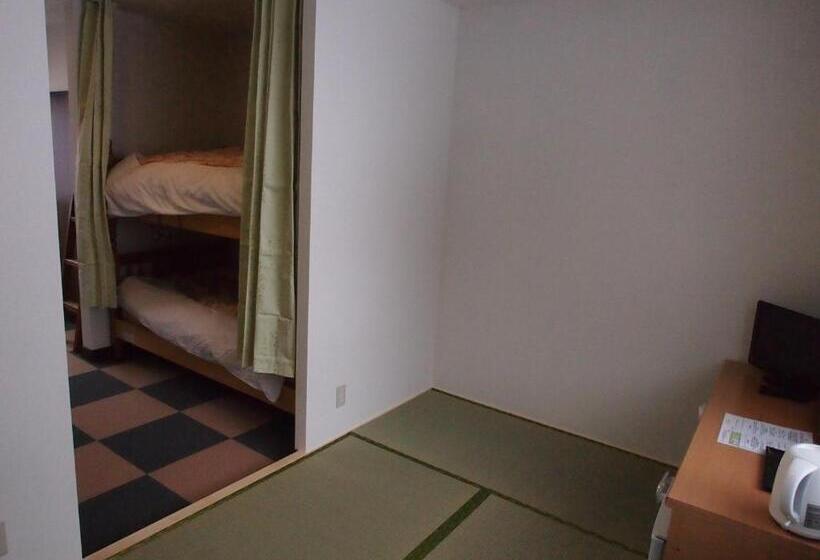 חדר משפחתי, Otaru Tenguyama