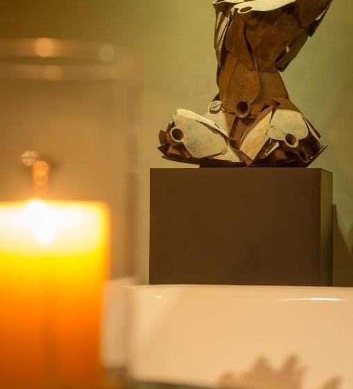 Executive Suite, Stone House, Kandy