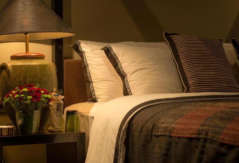 Executive Suite, Stone House, Kandy