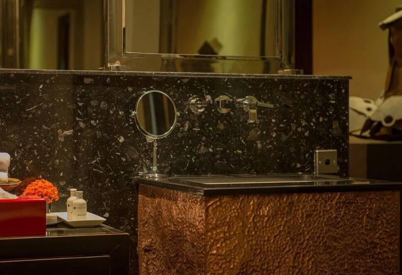 Executive Suite, Stone House, Kandy