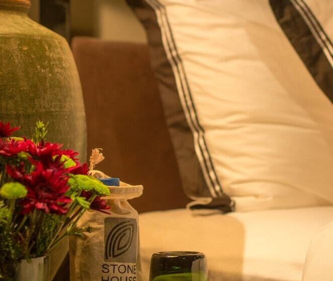 Executive Suite, Stone House, Kandy