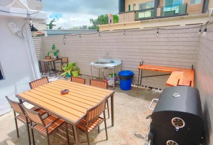 اتاق استاندارد با چشمانداز استخر, 墾丁恆春 海角42號一館泳池villa包棟