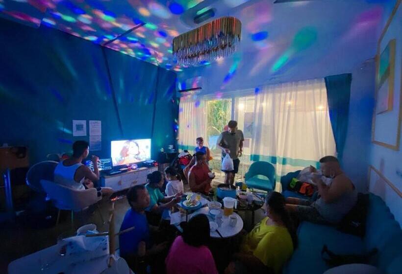 اتاق استاندارد با چشمانداز استخر, 墾丁恆春 海角42號一館泳池villa包棟