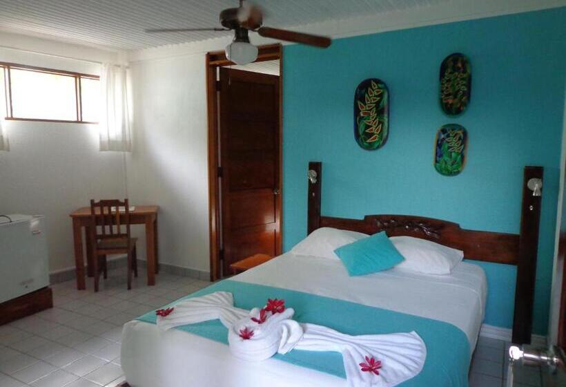 غرفة عائلية, Casa Del Mar