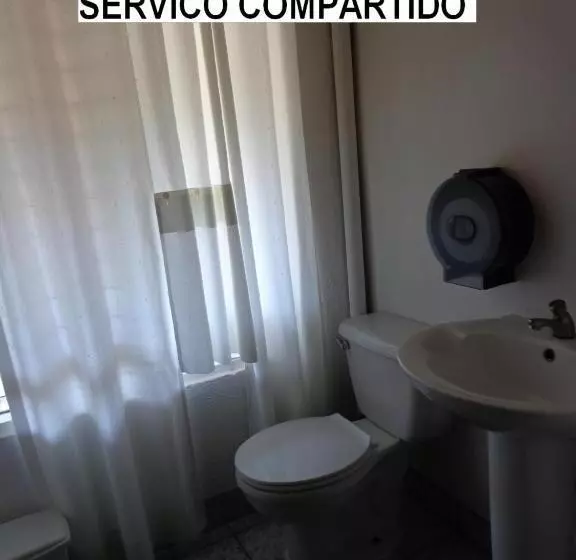 バス共有のスタンダードルーム, Casa Del Mar