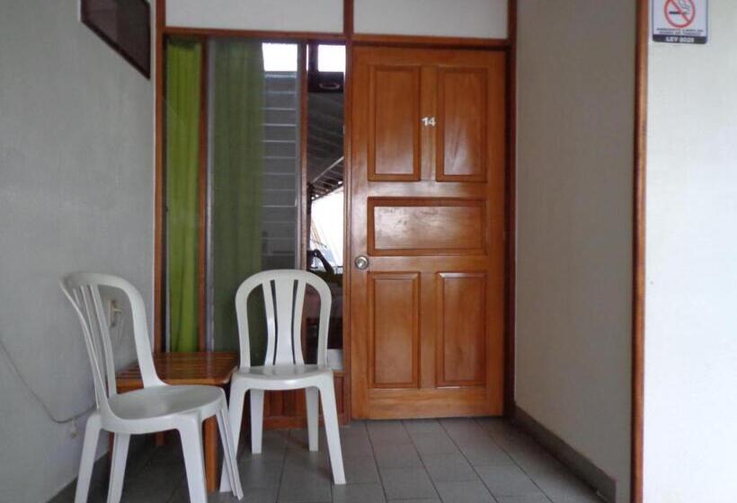 غرفة قياسية رباعية, Casa Del Mar