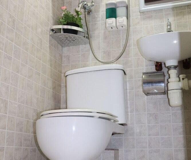 اتاق لوکس, Cebu Inn