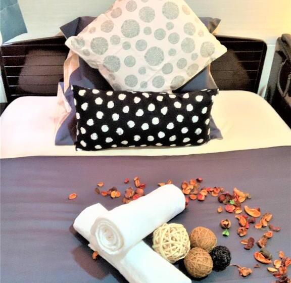 اتاق لوکس یک تخته, Cebu Inn