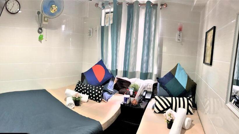 اتاق لوکس سه تخته, Cebu Inn