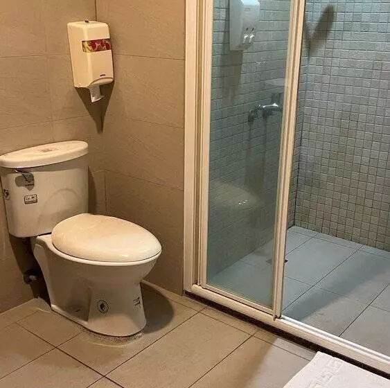 اتاق استاندارد, Charming Motel