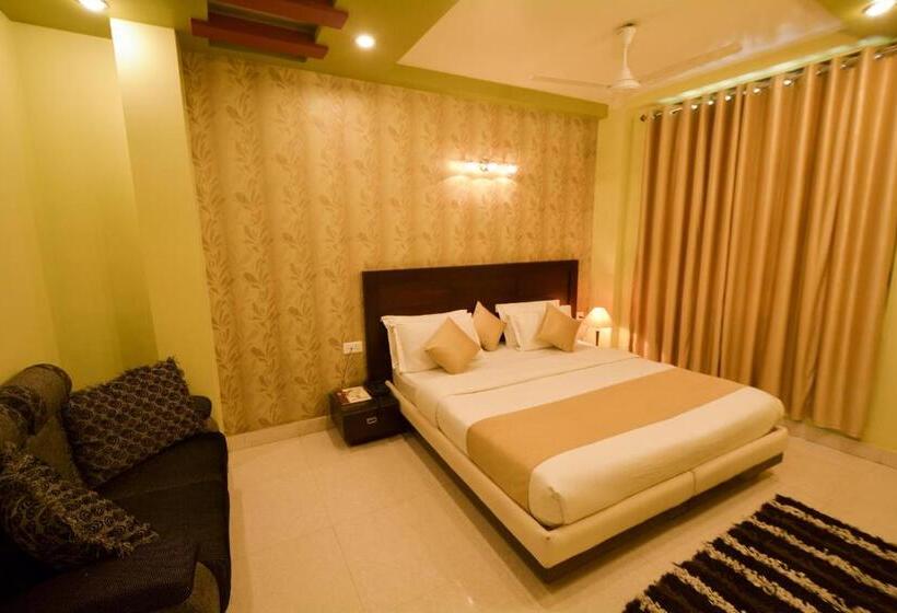 Chambre Triple Deluxe, Central Residency