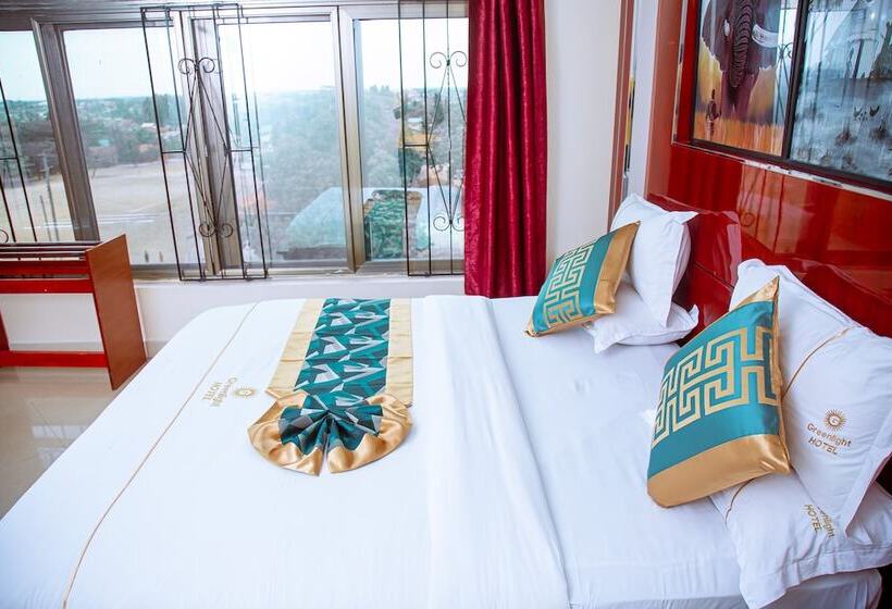 سوییت, Greenlight