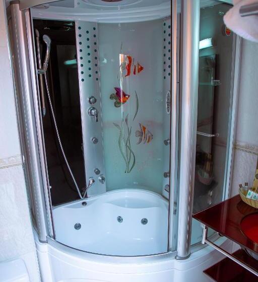 اتاق استاندارد, Greenlight