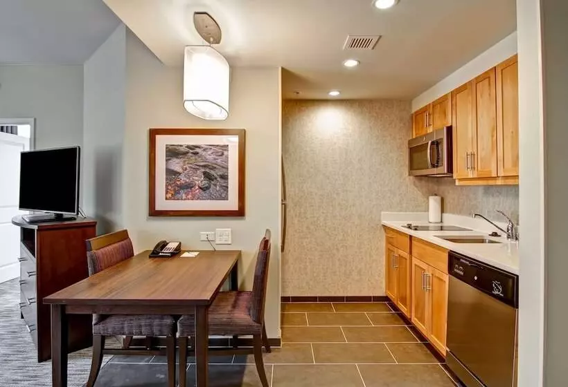 Sviitti King-vuode, Homewood Suites By Hilton Seattleissaquah