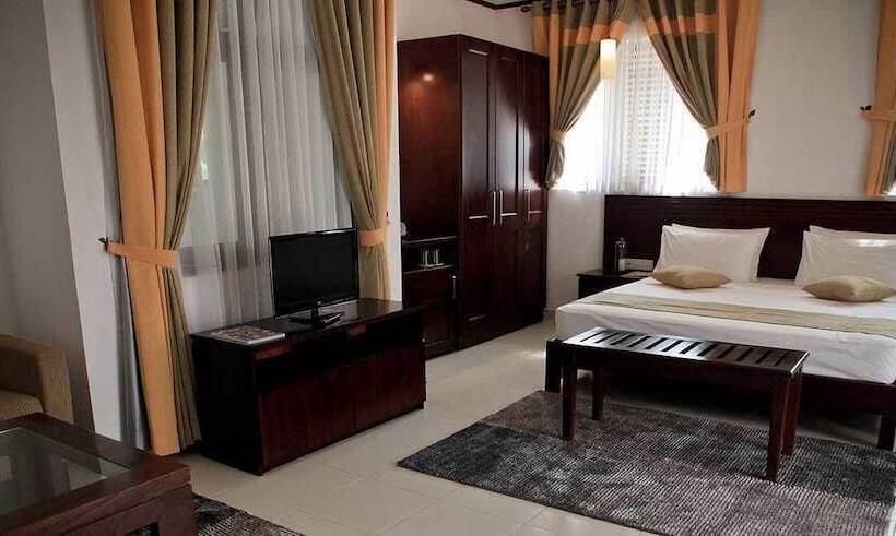 Номер Deluxe, Lavendish Okrin