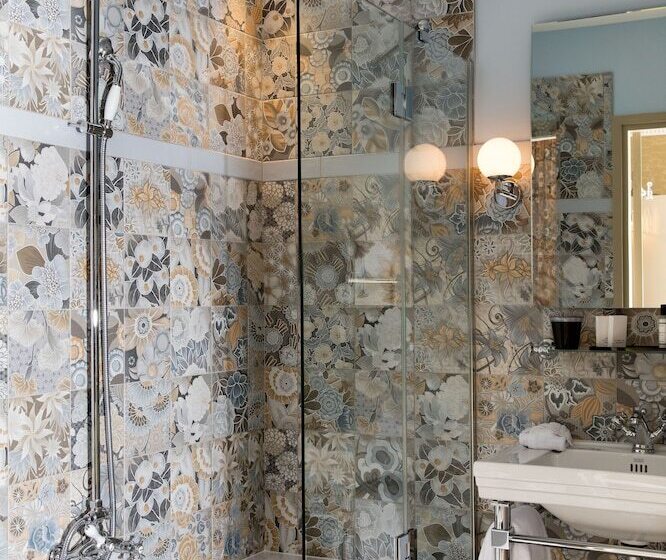 带露台的豪华间, Monsieur & Spa