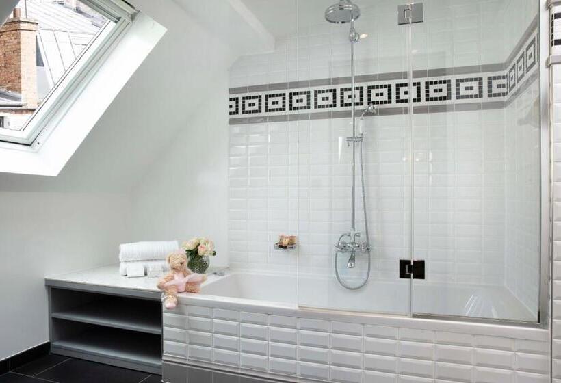 Четырехместный Номер Стандарт, Monsieur & Spa