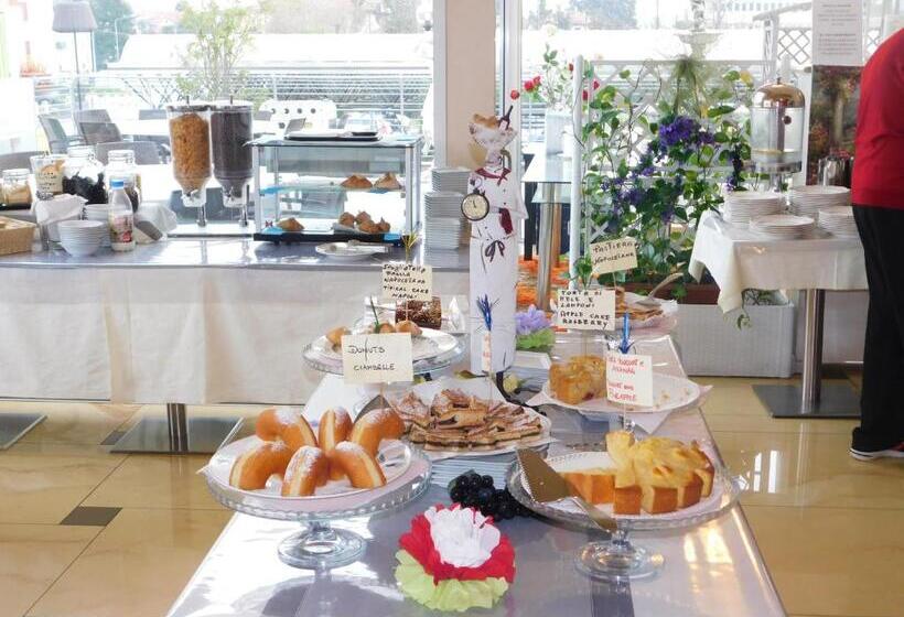 발코니가 있는 4인용 스탠다드 룸, Palace Hotel & Spa La Conchiglia D  Oro