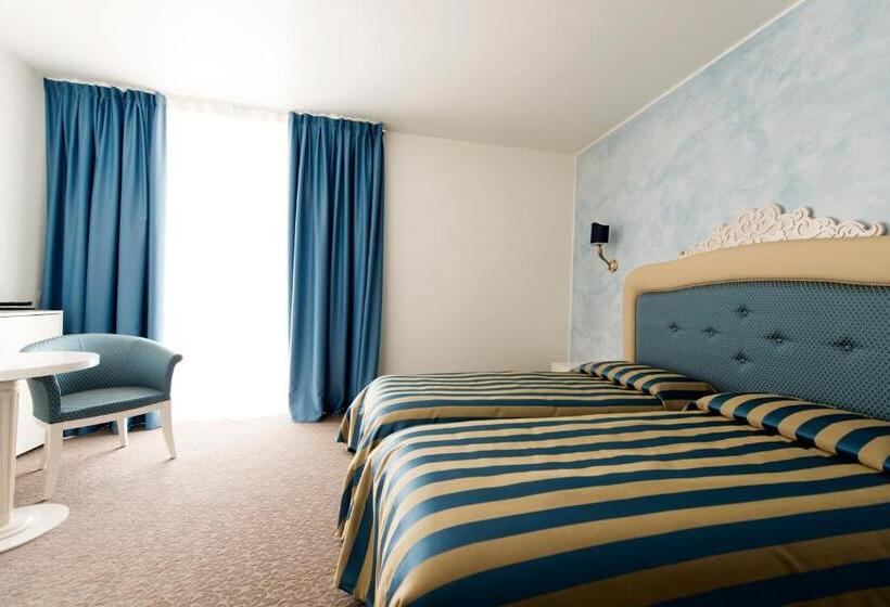 디럭스 주니어 스위트, Palace Hotel & Spa La Conchiglia D  Oro