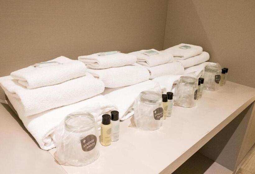 발코니가 있는 4인용 스탠다드 룸, Palace Hotel & Spa La Conchiglia D  Oro