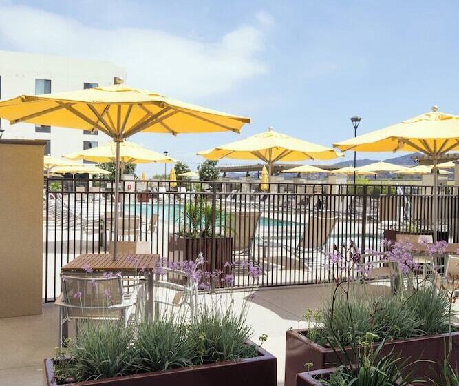 带双人床的标准工作室, Springhill Suites By Marriott Los Angeles Burbank/downtown