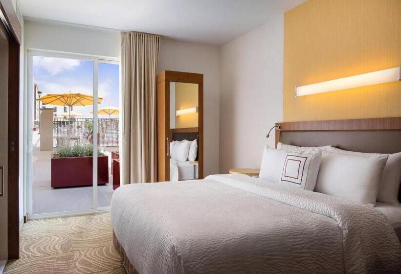 带大床的标准工作室, Springhill Suites By Marriott Los Angeles Burbank/downtown