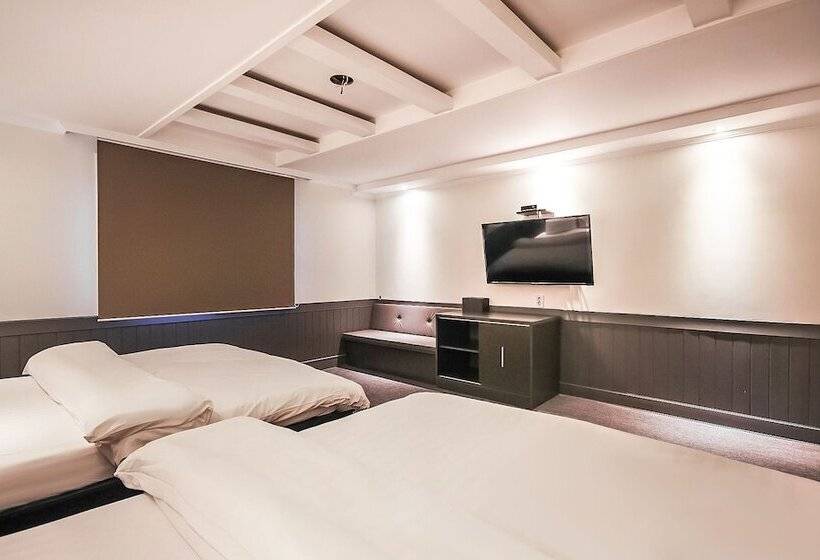 Номер Deluxe, Top Of Daegu Bible