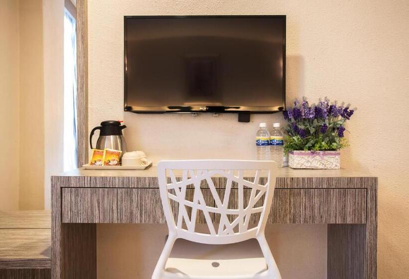 חדר דלוקס, Lavender Inn Nusa Bestari