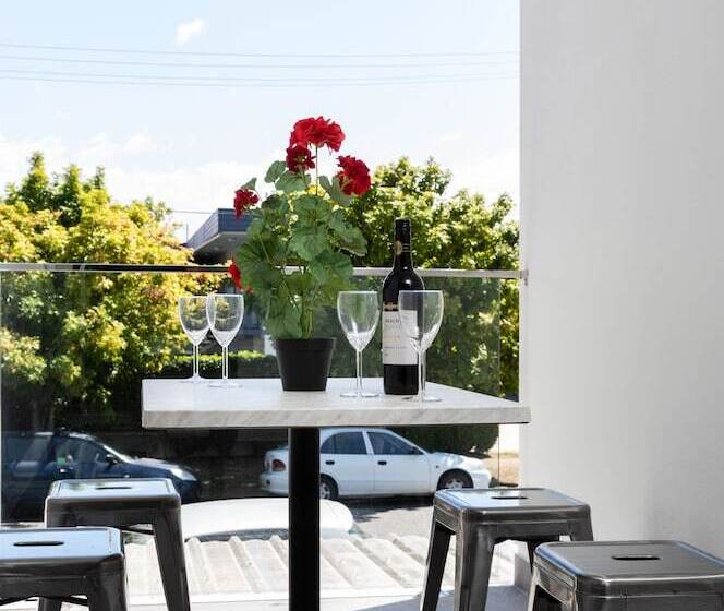 جناح ديلوكس غرفتين نوم, Ascot Budget Inn & Residences