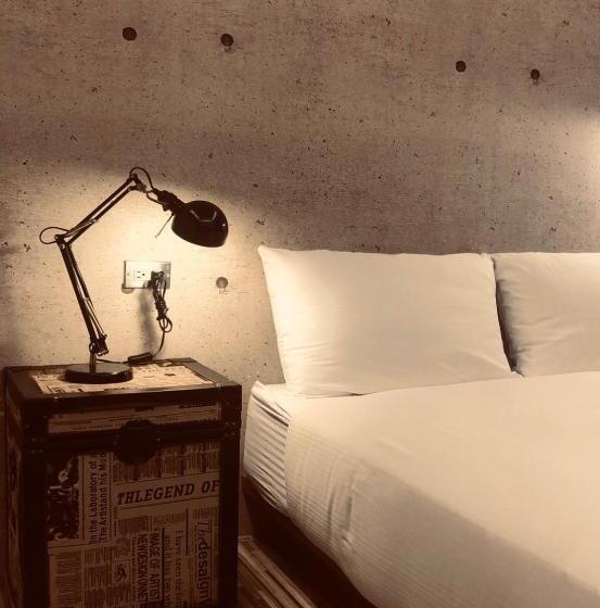 اتاق لوکس, Ra Guesthouse