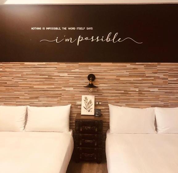 اتاق کلاسیک چهارنفره, Ra Guesthouse