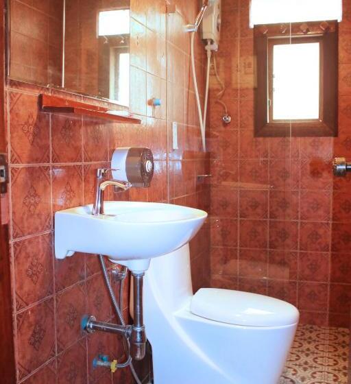 חדר סטנדרט לשלושה, Apple Guesthouse