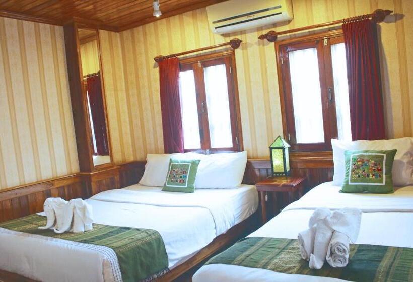 חדר סטנדרט לשלושה, Apple Guesthouse