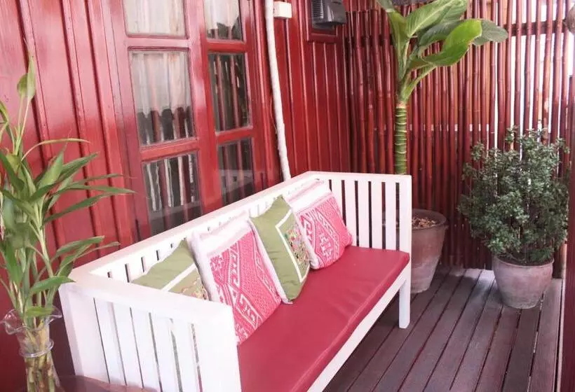 اتاق لوکس, Apple Guesthouse