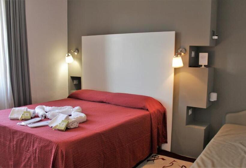 חדר משפחתי, Piccola Firenze