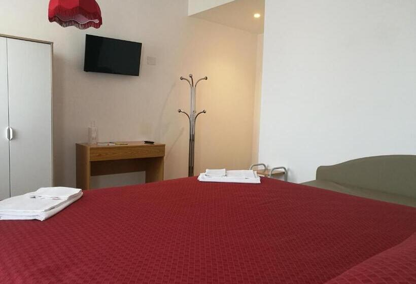 חדר משפחתי, Piccola Firenze