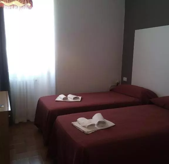 エコノミールーム, Piccola Firenze