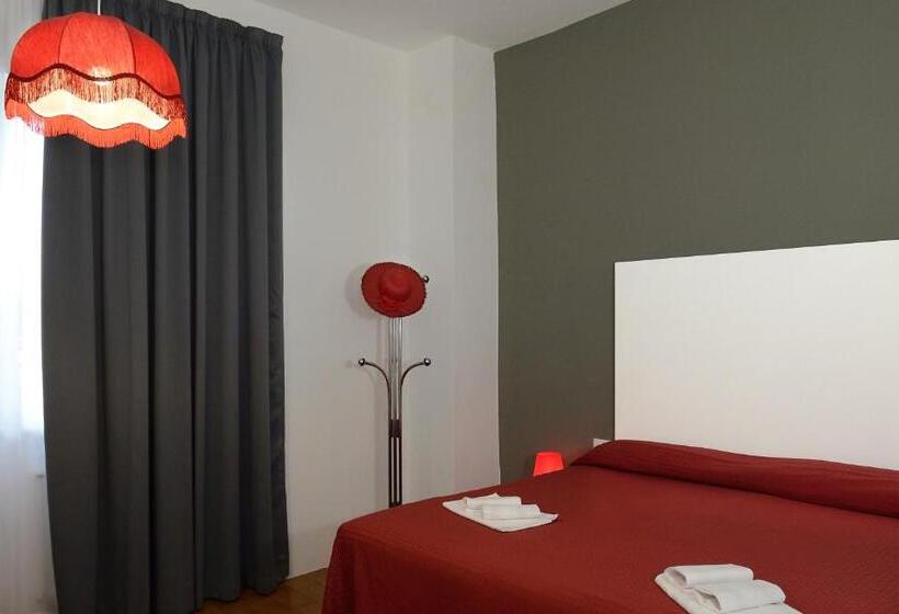 Семейный Номер, Piccola Firenze