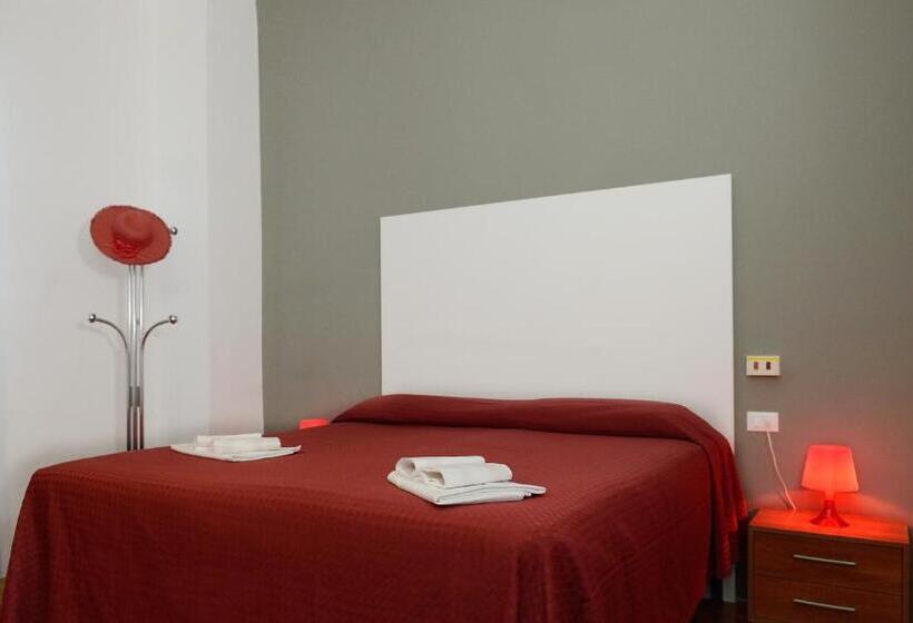 חדר משפחתי, Piccola Firenze