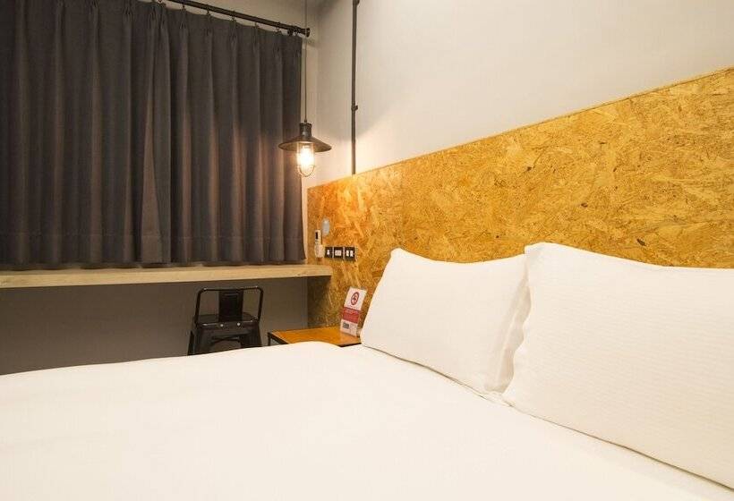 اتاق استاندارد, Ra Guesthouse