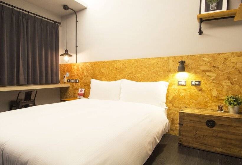 اتاق استاندارد, Ra Guesthouse