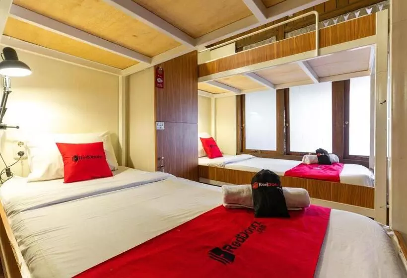 Geteiltes Mehrbettzimmer, Reddoorz Hostel @ Dago 2