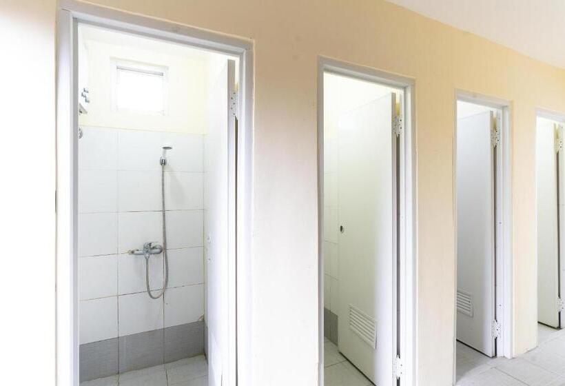 共用房间的床, Reddoorz Hostel @ Dago 2