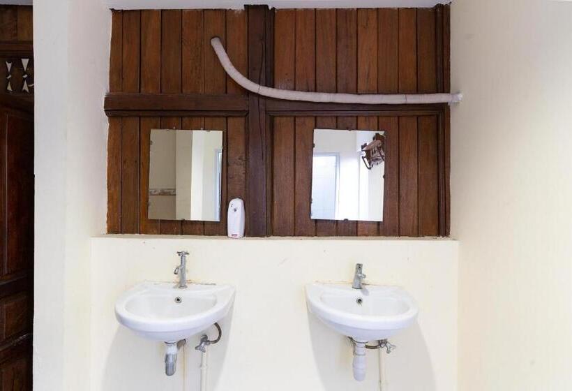 共用房间的床, Reddoorz Hostel @ Dago 2