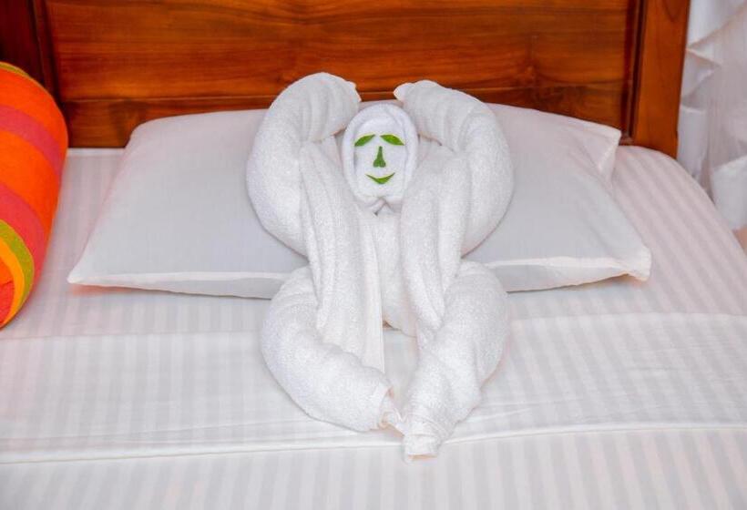 חדר דלוקס עם מרפסת, Rockery Villa Ayurveda