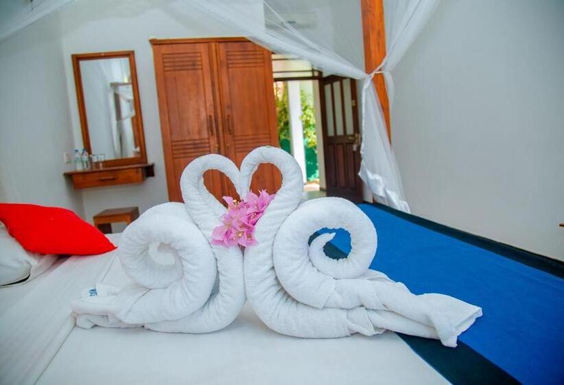 חדר דלוקס עם מרפסת, Rockery Villa Ayurveda