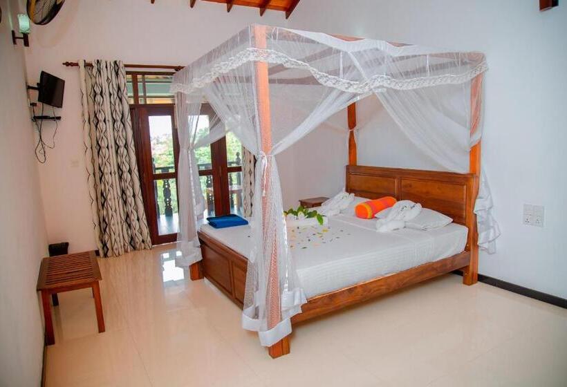 סוויטה עם מרפסת, Rockery Villa Ayurveda